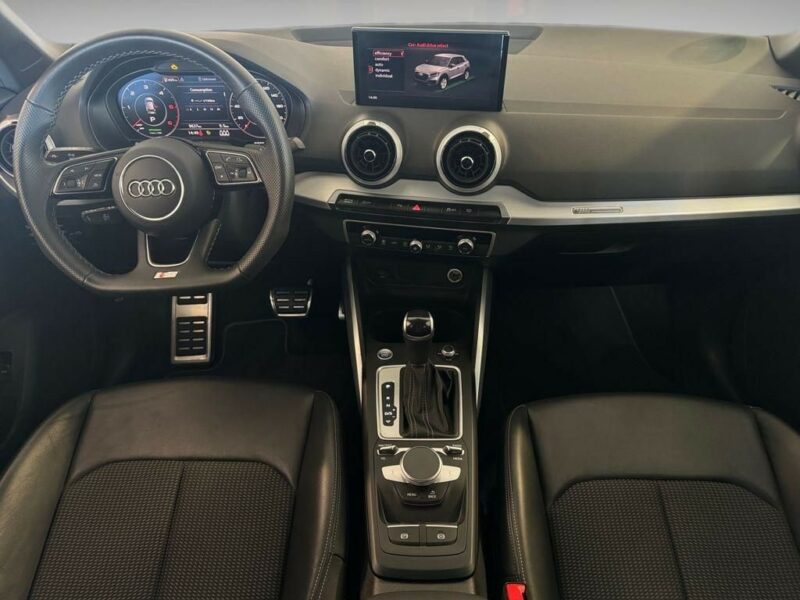 AUDI Q2 35 TDI 150 STRONIC S-LINE