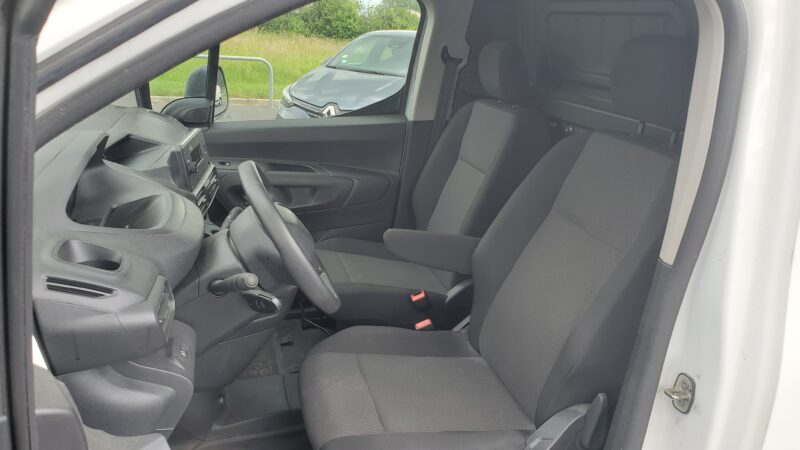 PEUGEOT PARTNER 1.5 bHDI 100 RADAR AV/AR CAMERA