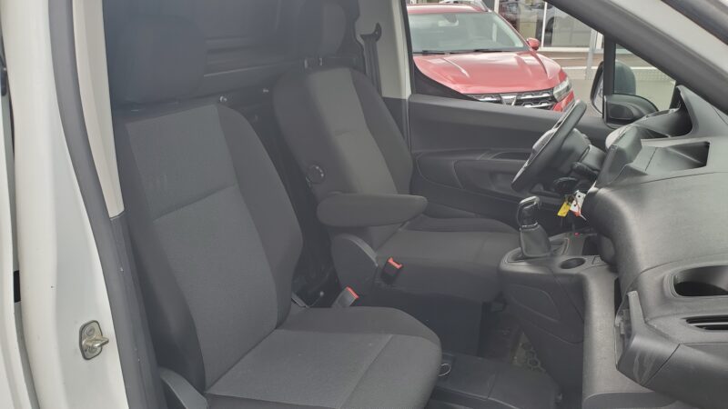 PEUGEOT PARTNER 1.5 bHDI 100  RADAR AV/AR CAMERA RECUL