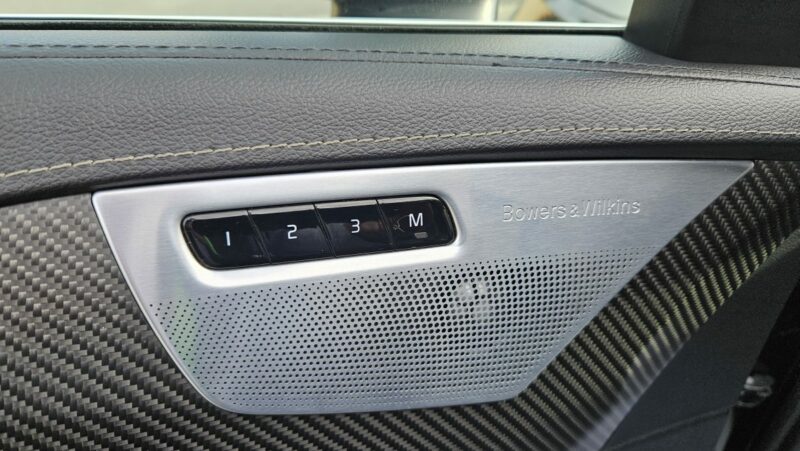 VOLVO XC90 II 2.0 235CV D5 AWD R-DESIGN CUIR CAMERA 360 TETE HAUTE BOWERS&WILKINS