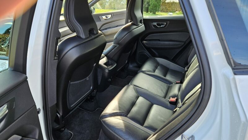 VOLVO XC60 II D4 2.0 190CH R-DESIGN ATTELAGE CAMERA 